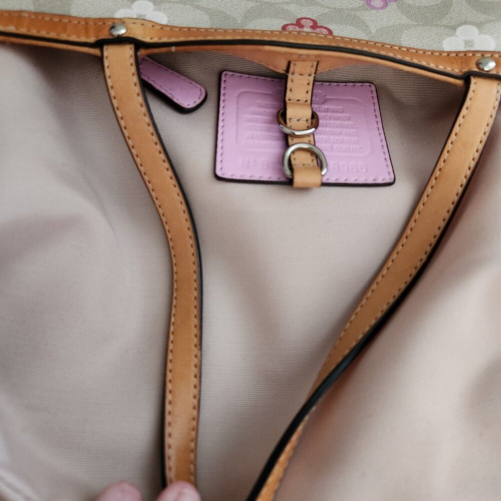Coach Peyton Signature Khaki Satchel Handbag Purse - Picture 11 of 12